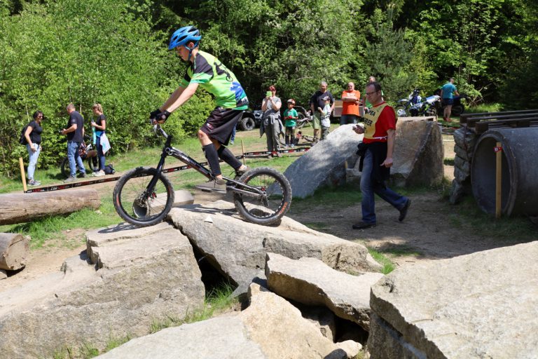 Saisonauftakt zum JuraTrialPokal im FahrradTrial MSC